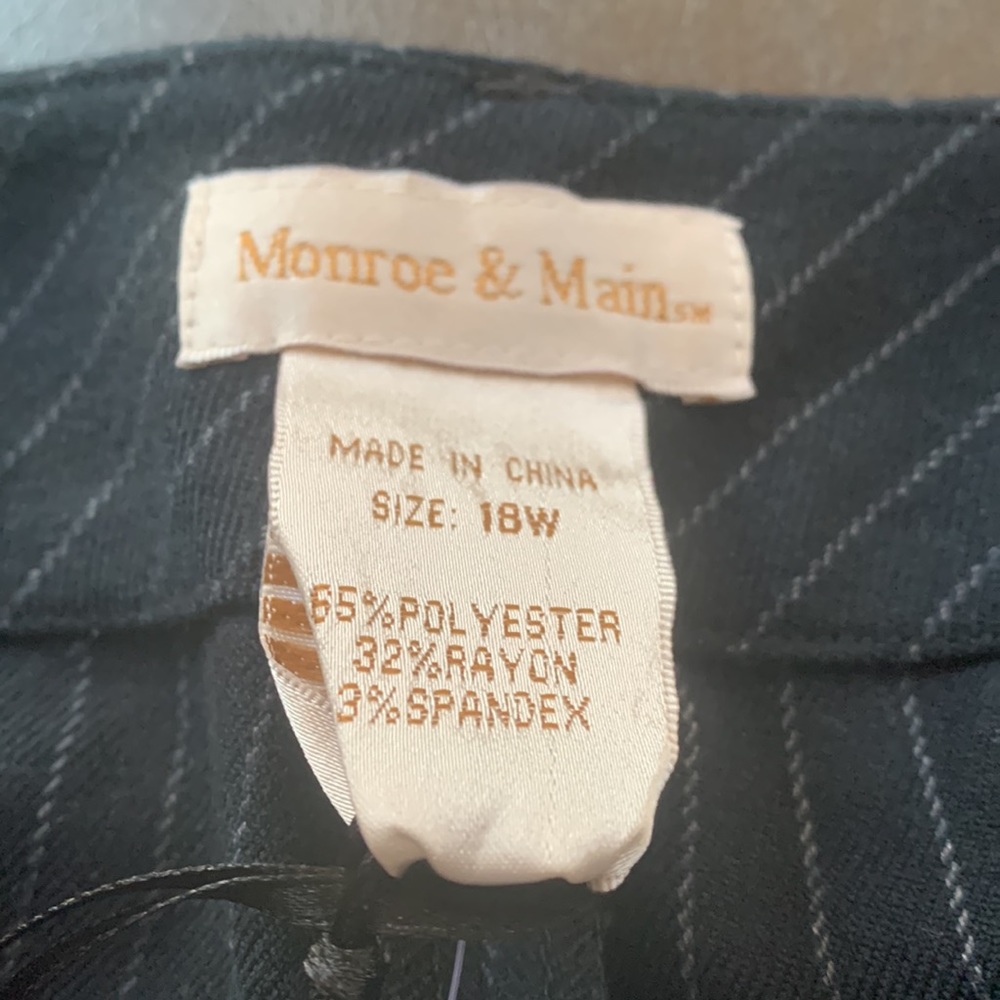 Navy slacks - Picture 4 of 5